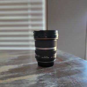 Canon Black and Silver Camera Lens